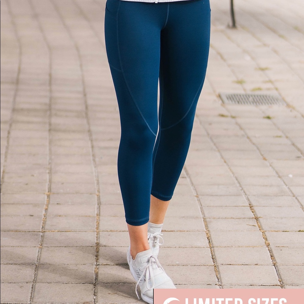 Navy Pocket Light n Tight Hi-Rise Capri